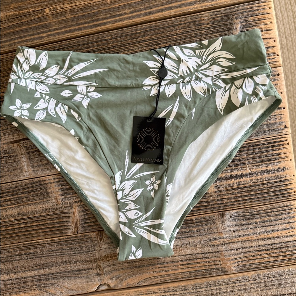 NWT Sunn Lab Swim Bikini Bottoms - Moss Green - Picture 3 of 6